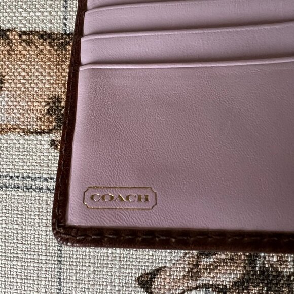 *RARE* COACH Legacy Leather Turnlock Trifold Wallet NWOT - Picture 5 of 6